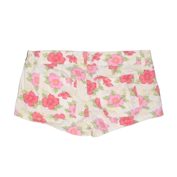 Hollister Floral Betty Shorts - Picture 2 of 7